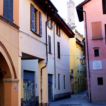 Appartamento Alle Due Torri Bologna Esterno foto